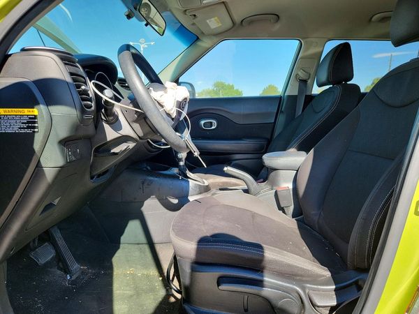 2017 KIA SOUL MANUAL Base