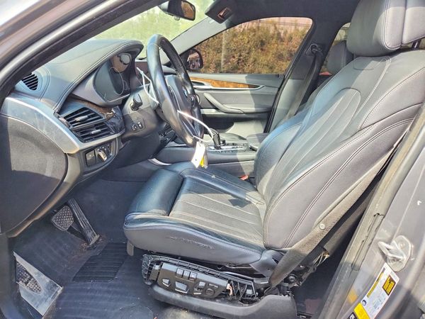 2017 BMW X6 xDrive50i — DENT
