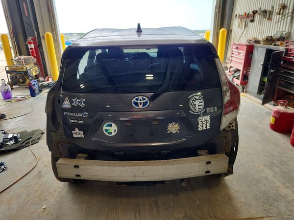 2015 TOYOTA PRIUS — DIRR