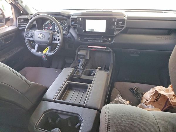 2025 TOYOTA TUNDRA SR
