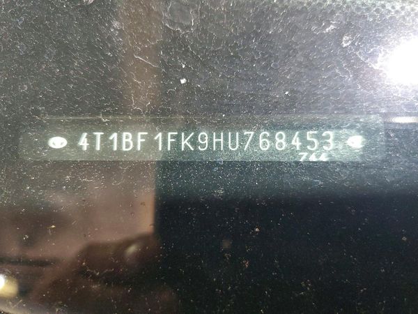 2017 TOYOTA CAMRY LE/SE/XLE/XSE — VINP