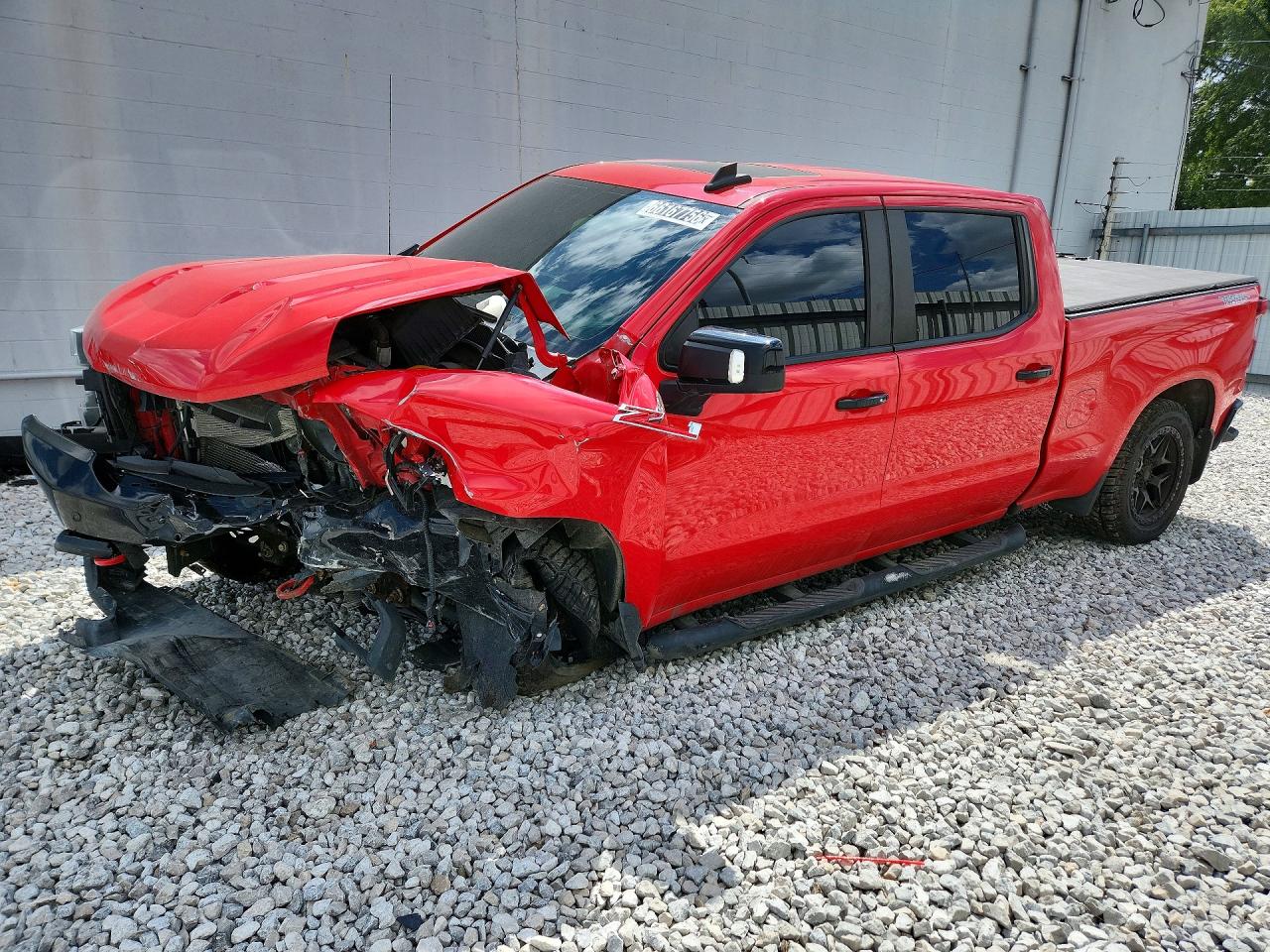 2020 CHEVROLET SILVERADO Trail Boss - LT — Front 3/4
