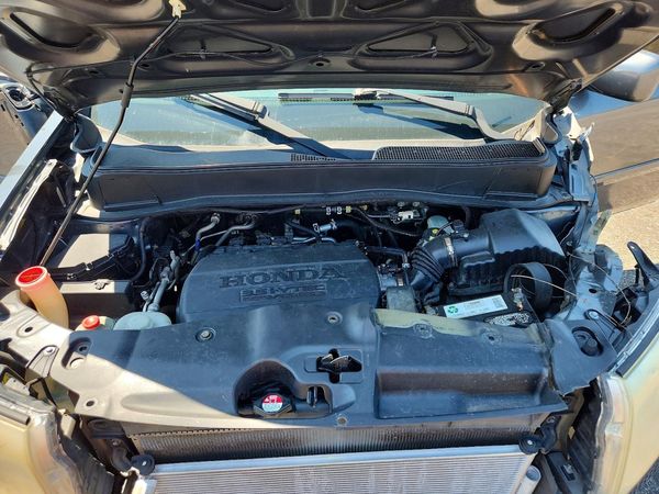 2013 HONDA PILOT EX-L — Engine bay
