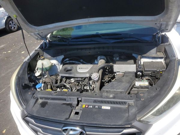 2016 HYUNDAI TUCSON
