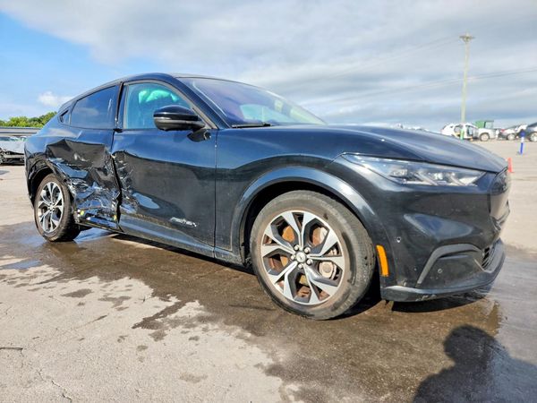 2022 FORD MUSTANG Premium — Passenger 3/4