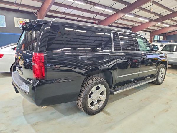 2019 CHEVROLET SUBURBAN LT