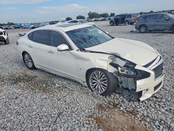2016 INFINITI Q70L