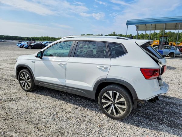 2022 VOLKSWAGEN TAOS