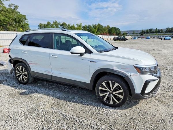 2022 VOLKSWAGEN TAOS