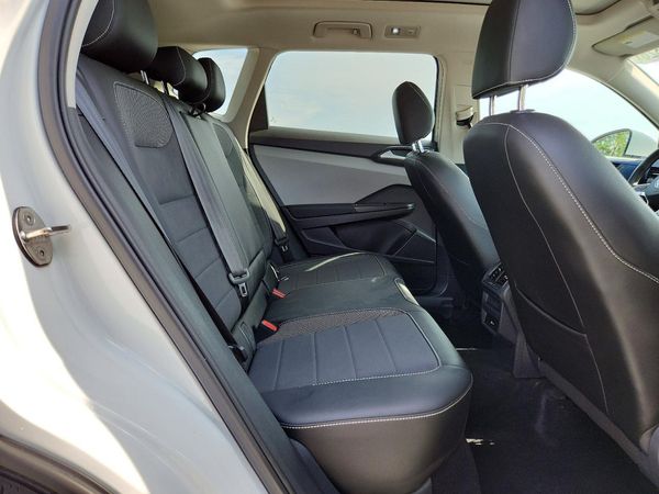 2022 VOLKSWAGEN TAOS