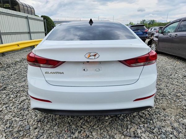 2018 HYUNDAI ELANTRA