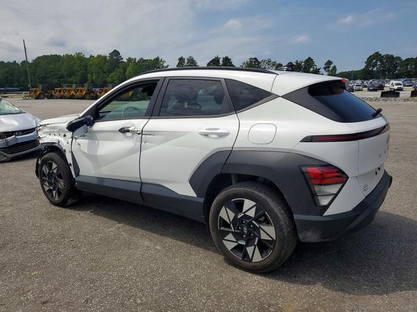 2024 HYUNDAI KONA SE