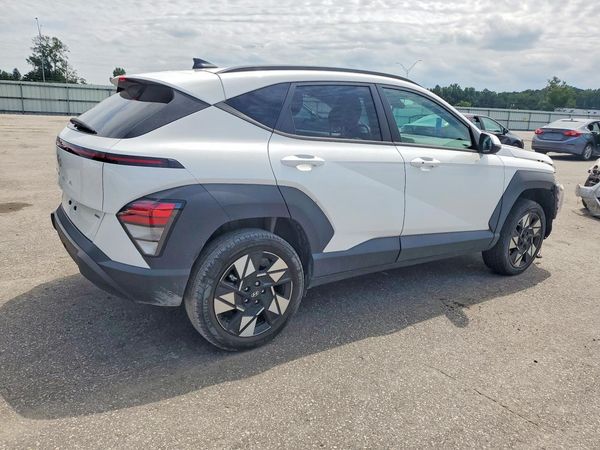2024 HYUNDAI KONA SE