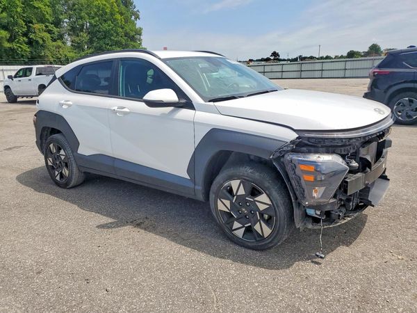 2024 HYUNDAI KONA SE