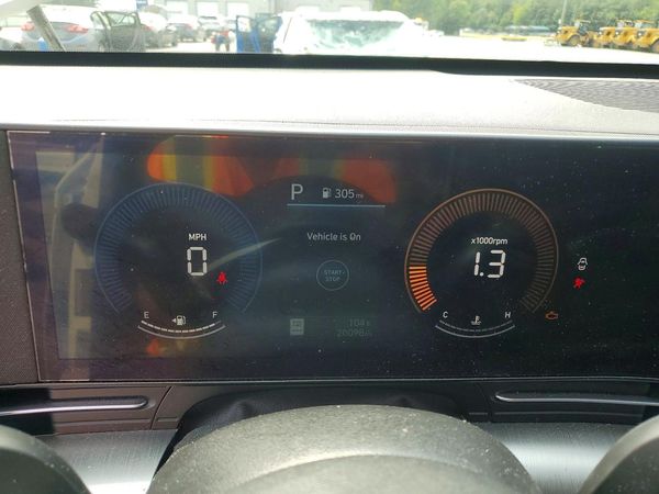 2024 HYUNDAI KONA SE