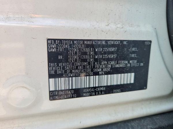 2025 TOYOTA RAV4 XLE