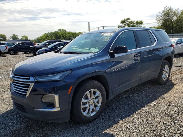 2022 CHEVROLET TRAVERSE LS — Front 3/4