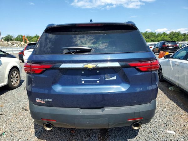 2022 CHEVROLET TRAVERSE LS