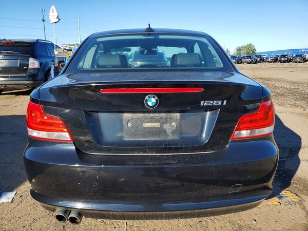 2013 BMW 128