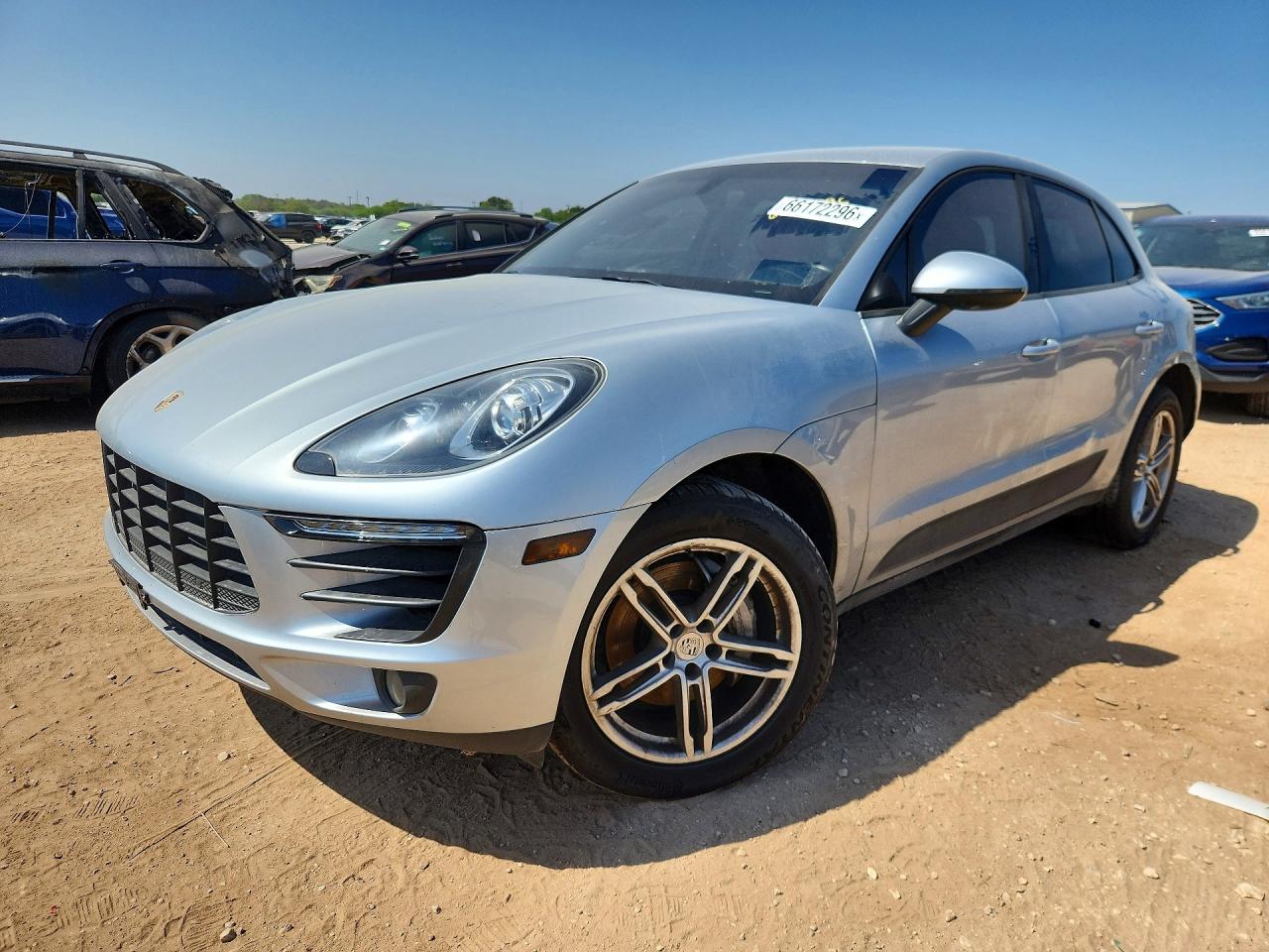2015 PORSCHE MACAN — Front 3/4