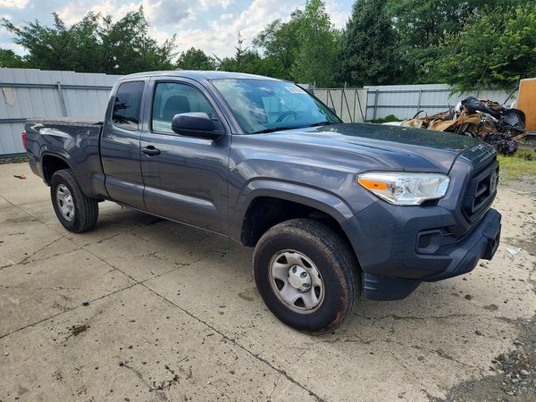 2020 TOYOTA TACOMA SR5