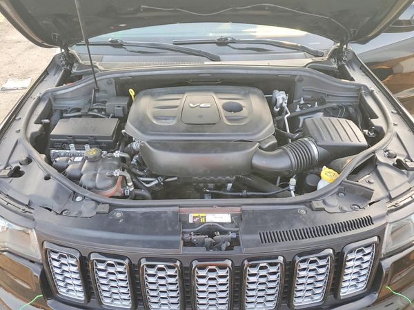 2018 JEEP GRAND CHEROKEE Laredo