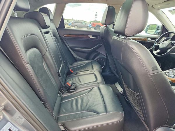 2017 AUDI Q5 quattro Premium Plus