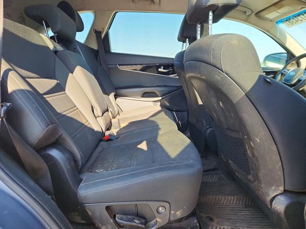 2020 KIA SORENTO L, LX, S