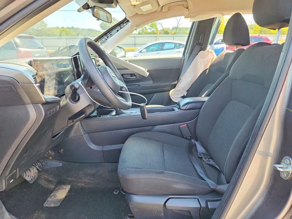 2025 NISSAN KICKS S
