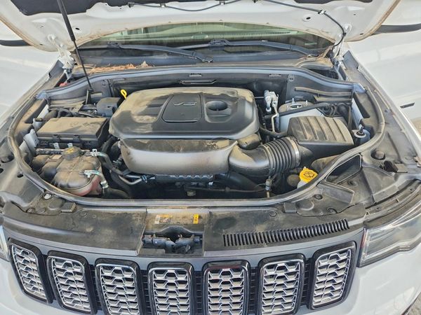 2021 JEEP GRAND CHEROKEE Laredo