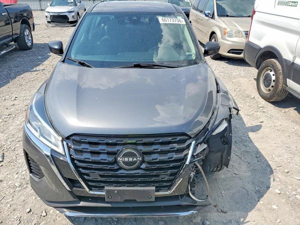 2022 NISSAN KICKS S