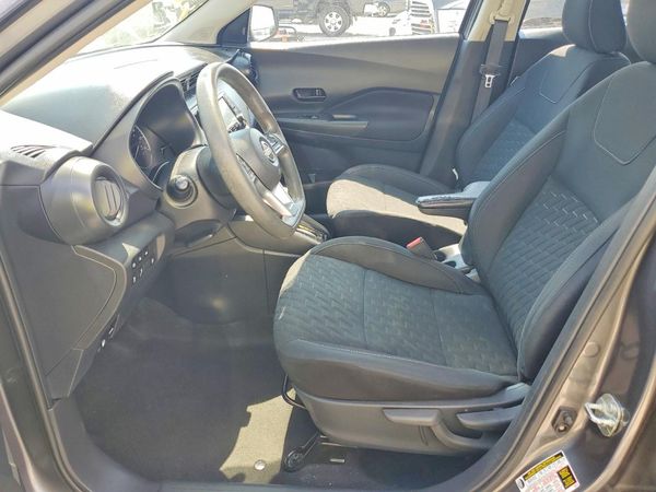 2022 NISSAN KICKS S