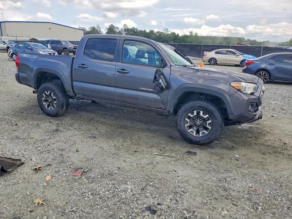 2016 TOYOTA TACOMA