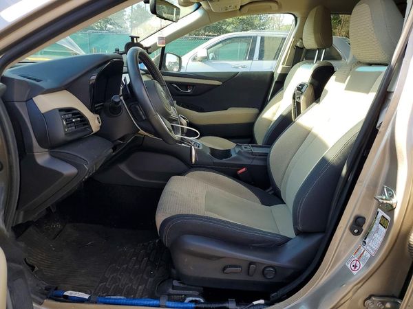 2020 SUBARU OUTBACK Premium