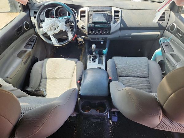 2015 TOYOTA TACOMA