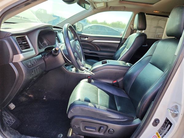 2019 TOYOTA HIGHLANDER SE/XLE — DENT