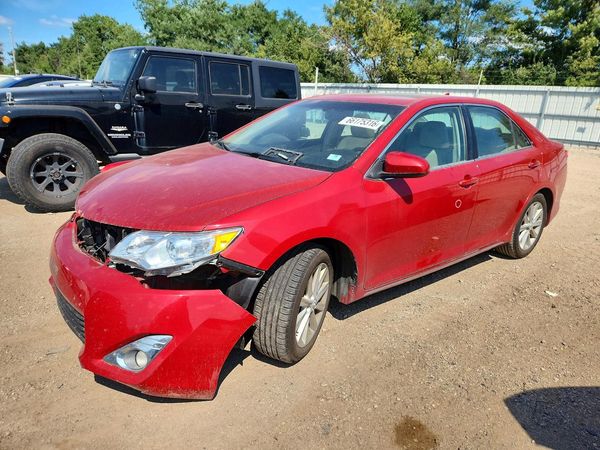 2012 TOYOTA CAMRY
