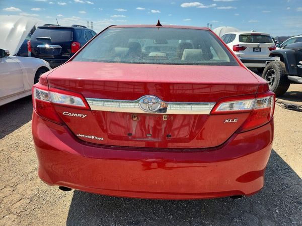 2012 TOYOTA CAMRY