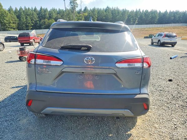 2024 TOYOTA COROLLA CROSS LE
