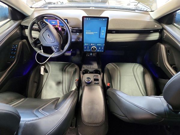 2023 FORD MUSTANG Premium