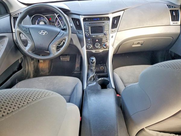 2014 HYUNDAI SONATA GLS/ GLS Popular