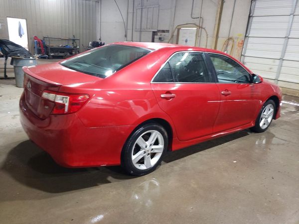 2012 TOYOTA CAMRY