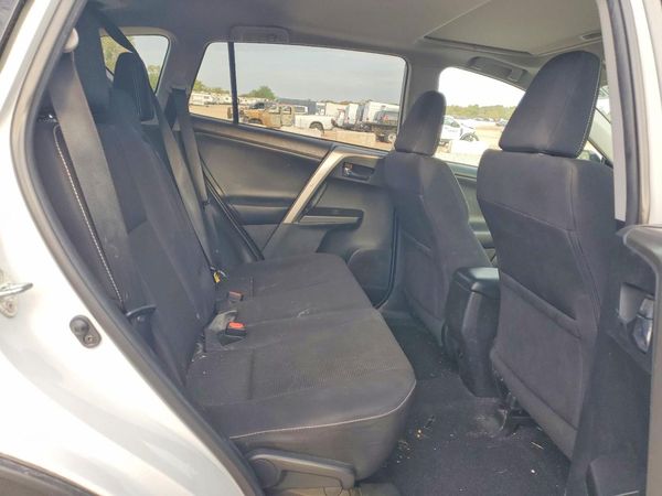 2018 TOYOTA RAV4 Adventure/XLE
