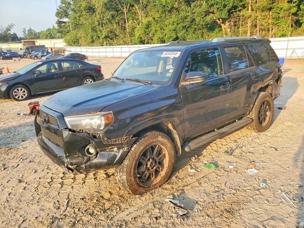 2017 TOYOTA 4RUNNER — DSFA — Front 3/4