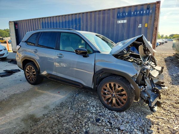 2025 SUBARU FORESTER