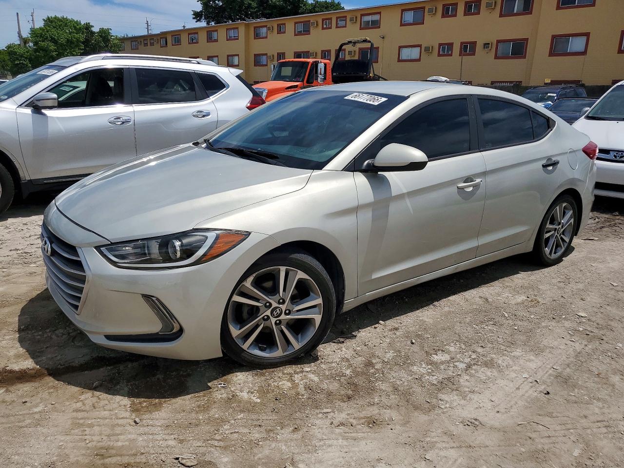 2017 HYUNDAI ELANTRA — Front 3/4