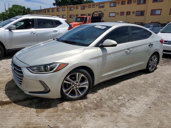 2017 HYUNDAI ELANTRA — Front 3/4
