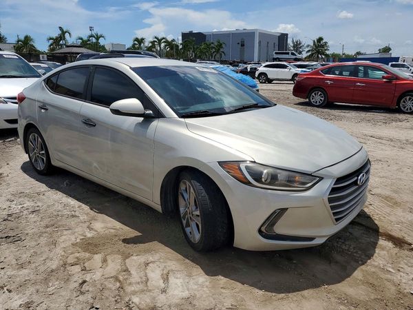 2017 HYUNDAI ELANTRA — Passenger 3/4