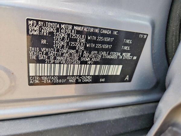 2020 TOYOTA RAV4 XLE