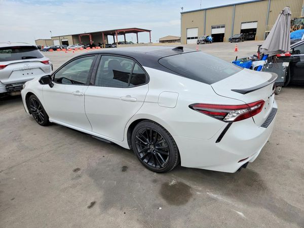 2021 TOYOTA CAMRY